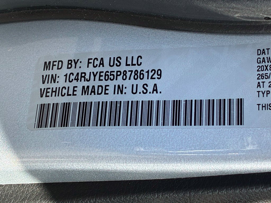Used 2023 Jeep Grand Cherokee Summit w/ Advanced Protech Group IV AWD/4WD image 34