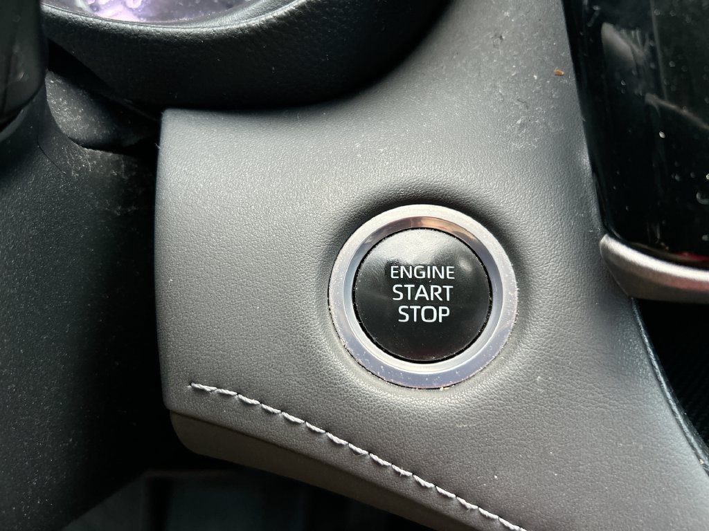 Used 2024 Toyota Highlander LE FWD image 18