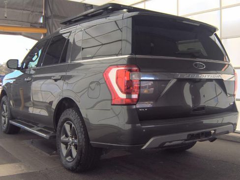 Used 2021 Ford Expedition XLT w/ FX4 Off-Road Package AWD/4WD image 8