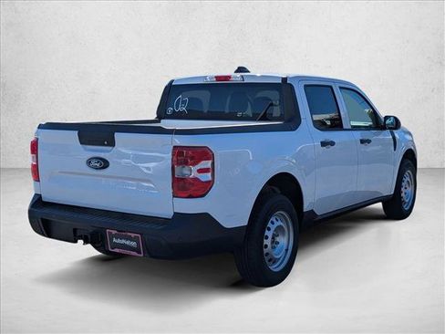 New 2025 Ford Maverick XL image 2