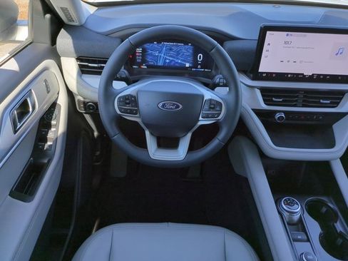 New 2026 Ford Explorer Active w/ Active Comfort Package image 16
