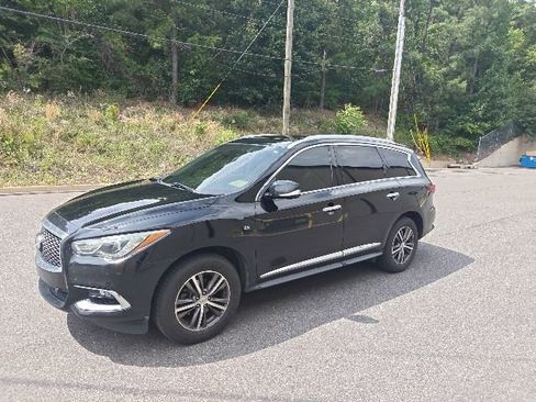 Used 2019 INFINITI QX60 Luxe w/ Essential Package FWD image 6