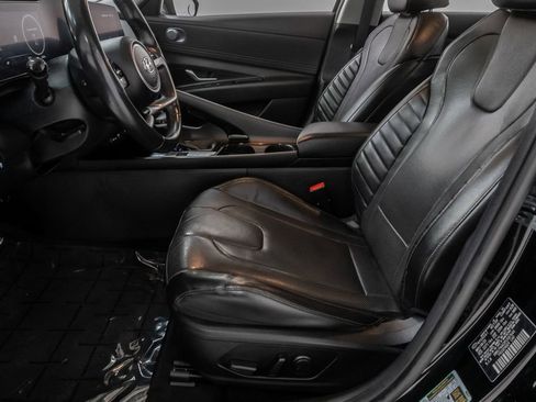 Used 2023 Hyundai Elantra Limited FWD image 14