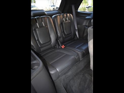 Used 2015 Ford Explorer XLT w/ Equipment Group 202A FWD image 28