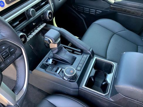 Used 2025 Toyota Tacoma Limited image 17