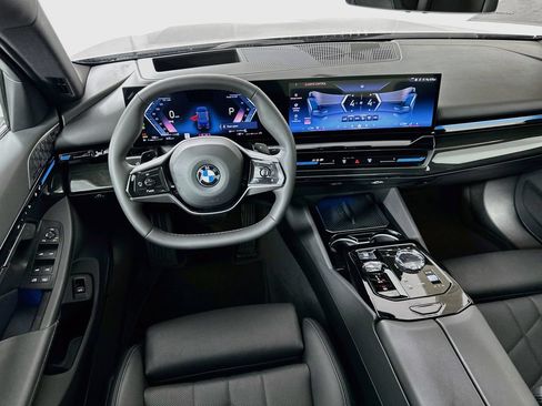 Used 2024 BMW 530i w/ Executive Package RWD image 22