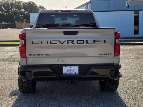 Used 2026 Chevrolet Silverado 1500 Custom Trail Boss w/ Turbomax Blackout Package AWD/4WD image 5
