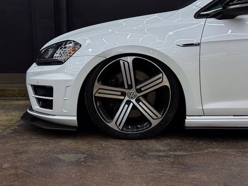 Used 2016 Volkswagen Golf R DCC & Navigation 4Motion image 4