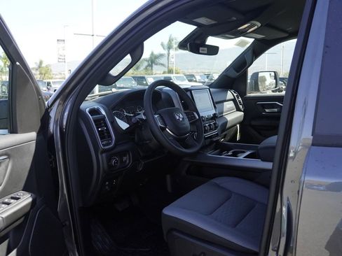 New 2026 RAM 1500 4x4 Crew Cab image 28