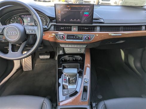 Used 2022 Audi A4 2.0T Premium image 17