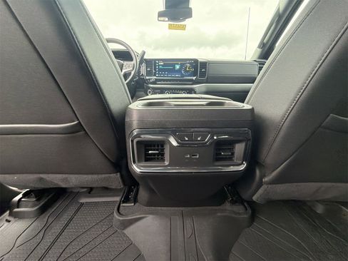 Used 2024 Chevrolet Silverado 3500 LTZ w/ LTZ Plus Package image 21