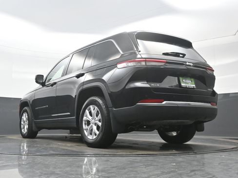 Used 2023 Jeep Grand Cherokee Limited w/ MOPAR Finishing Package image 29