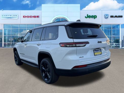 New 2025 Jeep Grand Cherokee L Altitude image 7