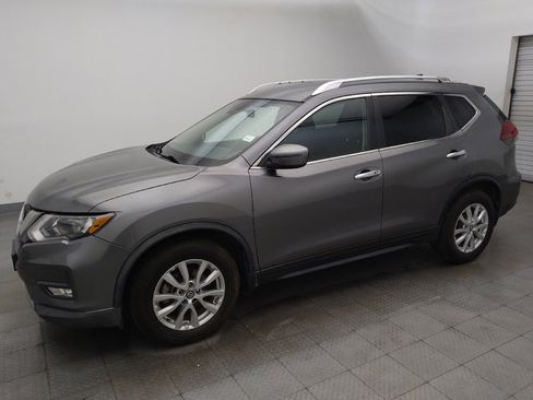 Used 2019 Nissan Rogue SV FWD image 2