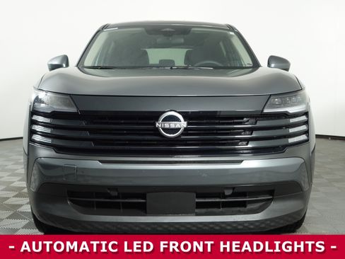 Certified 2025 Nissan Kicks SV w/ Charging Package image 2