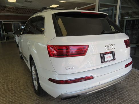 Used 2019 Audi Q7 3.0T Premium Plus image 6