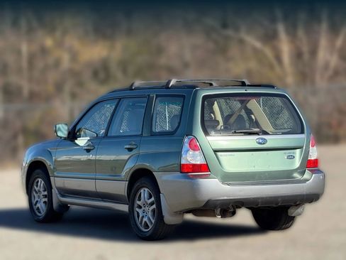 Used 2007 Subaru Forester 2.5X L.L. Bean image 10