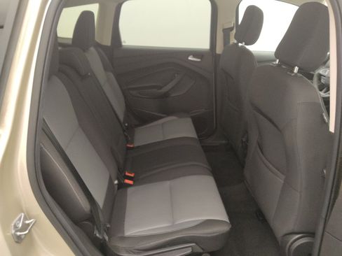 Used 2018 Ford Escape SE w/ Ford Safe & Smart Package FWD image 19