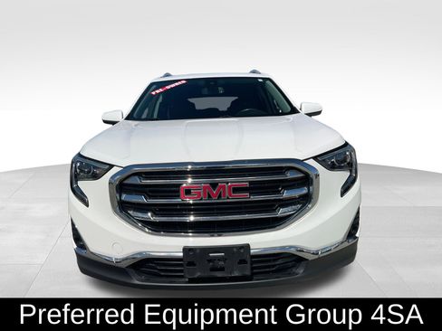 Used 2021 GMC Terrain SLT image 2