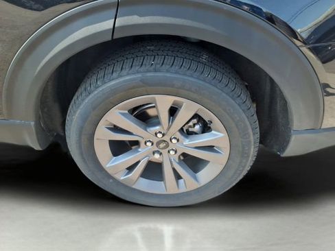 Certified 2022 Ford Explorer XLT w/ Equipment Group 202A AWD/4WD image 11