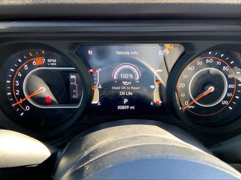 Used 2024 Jeep Wrangler Sport AWD/4WD image 18