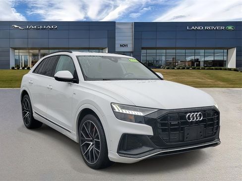 Used 2021 Audi Q8 Prestige w/ Prestige Package image 4