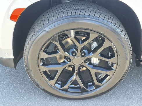 Used 2023 GMC Yukon Denali Ultimate image 34