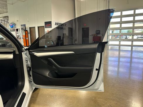 Used 2022 Tesla Model 3 Performance AWD/4WD image 31