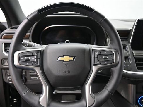 Used 2024 Chevrolet Suburban Premier w/ Advanced Technology Package image 15