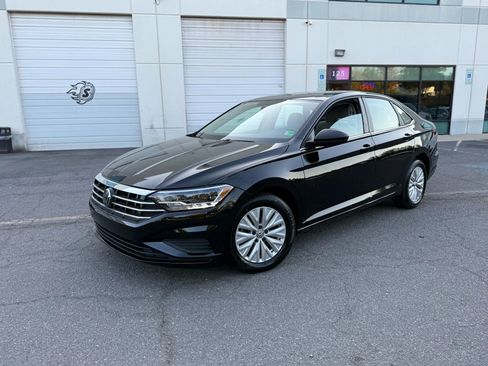 Used 2020 Volkswagen Jetta S w/ Driver Assistance Package image 5