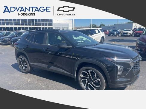Used 2024 Chevrolet Trax RS w/ Sunroof Package FWD image 1