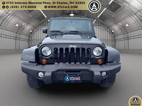 Used 2012 Jeep Wrangler Unlimited Rubicon AWD/4WD image 8