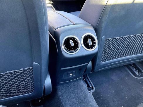 Used 2025 Mercedes-Benz CLA 250 4MATIC image 25