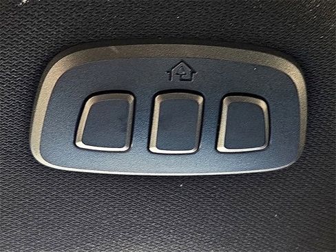 Used 2020 Ford Mustang Shelby GT500 w/ Technology Package image 22