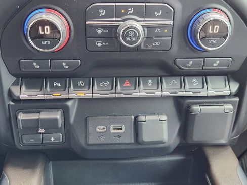 Used 2019 Chevrolet Silverado 1500 RST w/ All-Star Edition AWD/4WD image 20