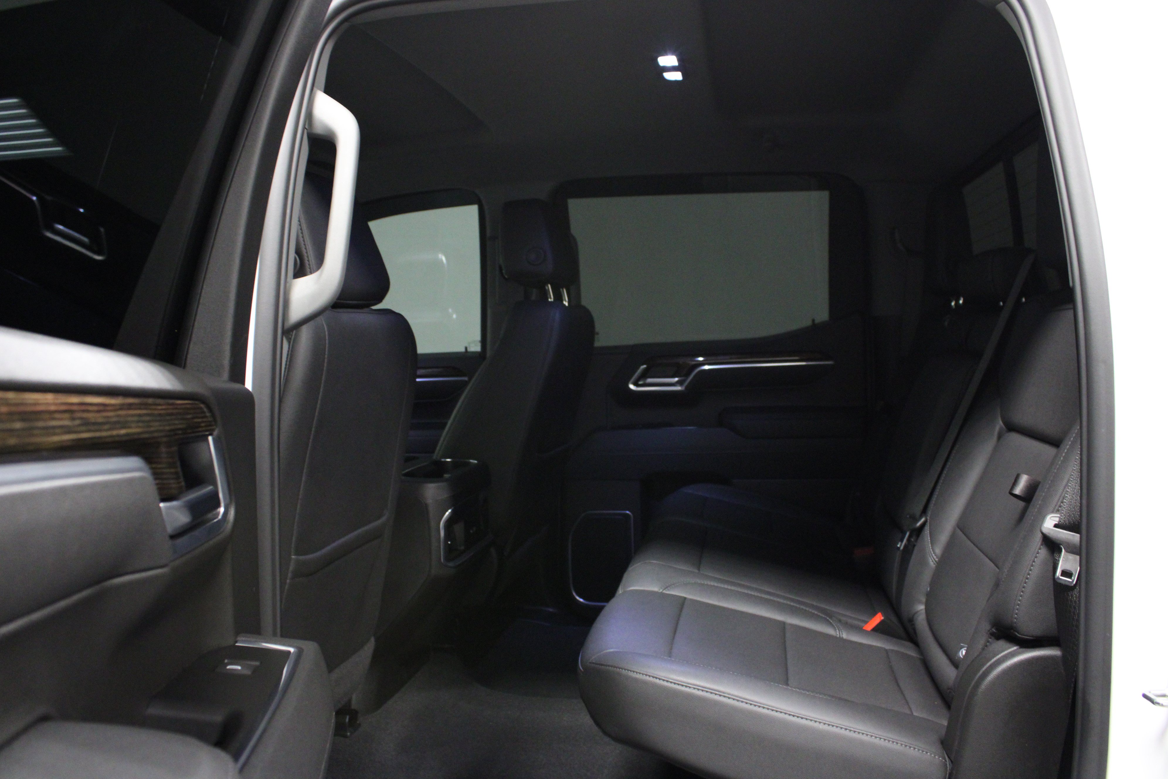 Used 2026 GMC Sierra 1500 Elevation w/ Elevation Premium Package AWD/4WD image 13