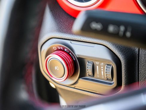 Used 2020 Jeep Wrangler Unlimited Rubicon AWD/4WD image 34
