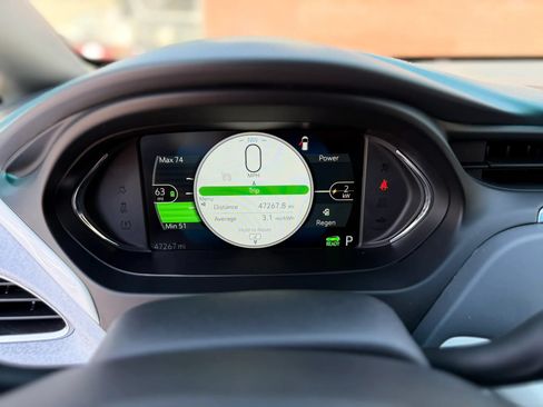 Used 2020 Chevrolet Bolt LT FWD image 32