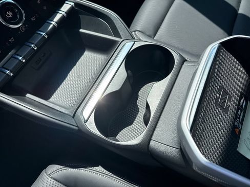 New 2026 GMC Terrain Elevation w/ Elevation Premium Package AWD/4WD image 25