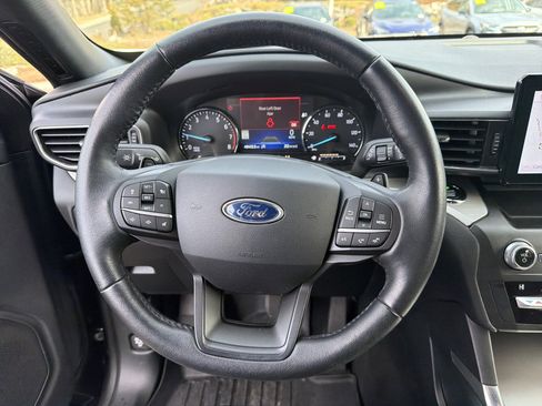 Used 2020 Ford Explorer XLT w/ Equipment Group 202A image 21