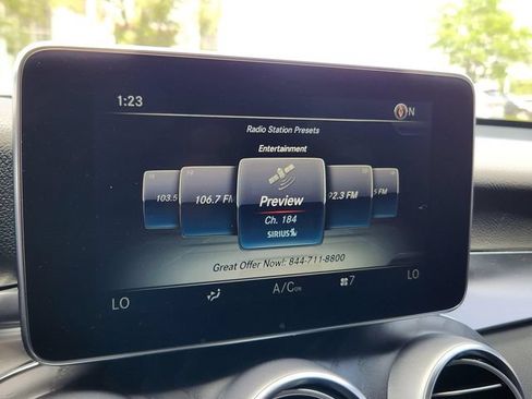 Used 2017 Mercedes-Benz GLC 300 4MATIC image 12