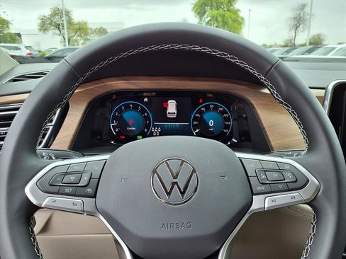 New 2026 Volkswagen Atlas SE image 15