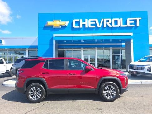 New 2026 Chevrolet Equinox LT image 2