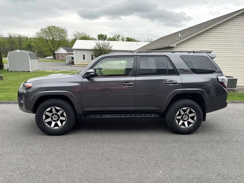 Certified 2023 Toyota 4Runner TRD Off-Road Premium w/ Off Road Premium Plus Package AWD/4WD image 7