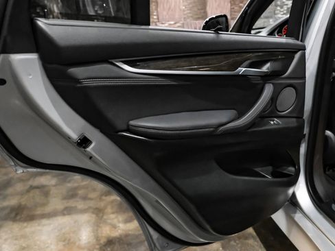 Used 2018 BMW X5 xDrive50i image 45