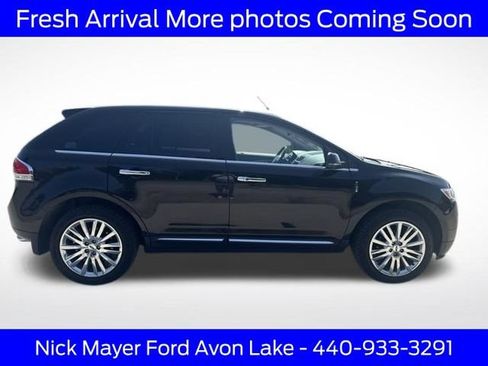 Used 2013 Lincoln MKX AWD image 3