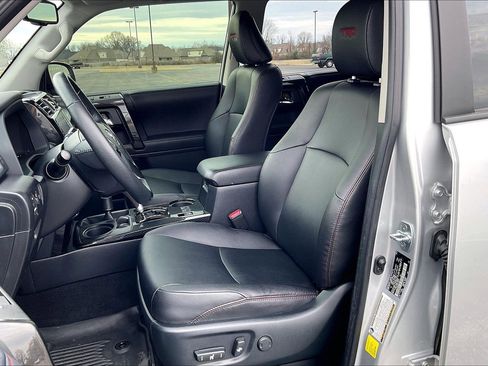 Used 2023 Toyota 4Runner TRD Off-Road Premium image 7