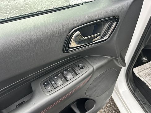 Used 2024 Dodge Durango GT image 15