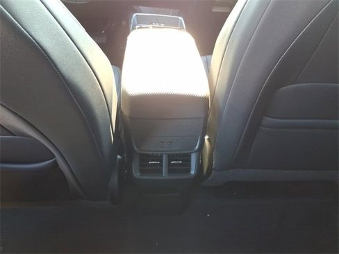 New 2026 Chevrolet Equinox LT w/ Convenience Package II image 16