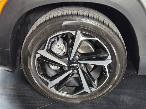 Used 2023 Chevrolet TrailBlazer RS w/ Convenience Package image 12